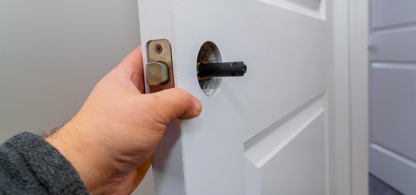 Nighttime Locksmith For Lock Repair in Pensacola