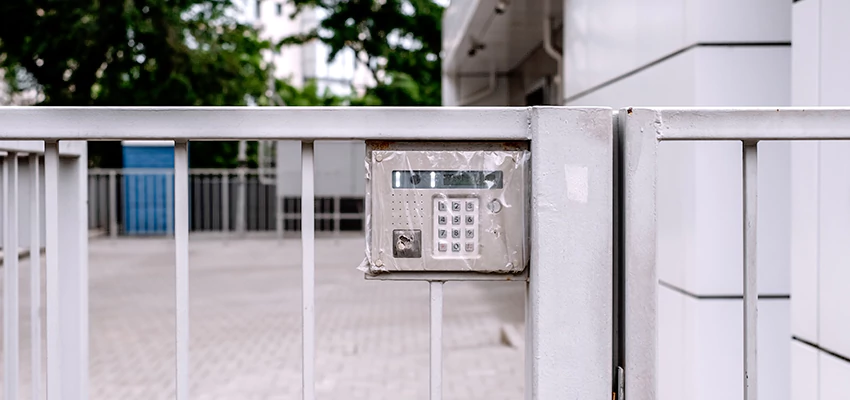 Gate Locks For Metal Gates in Pensacola